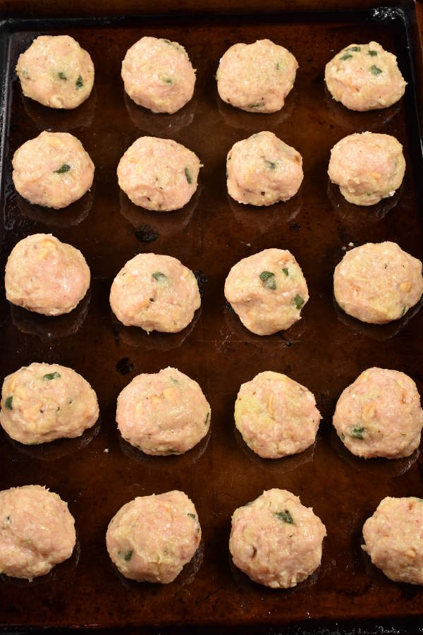 Baked Chicken Apple Meatballs| WednesdayNightCafe.com